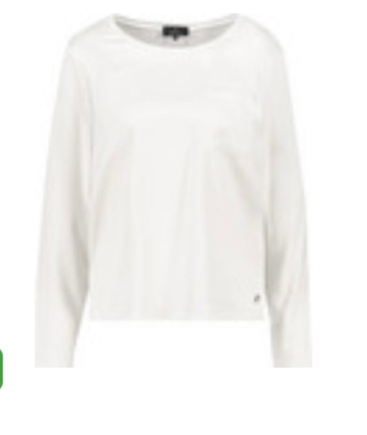 Satin jersey back blouse oat milk 095