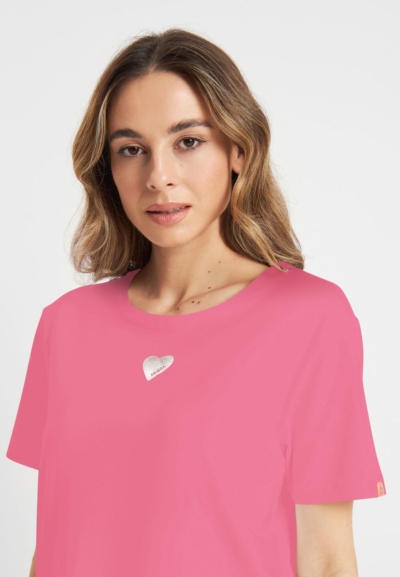 Pink heart tee