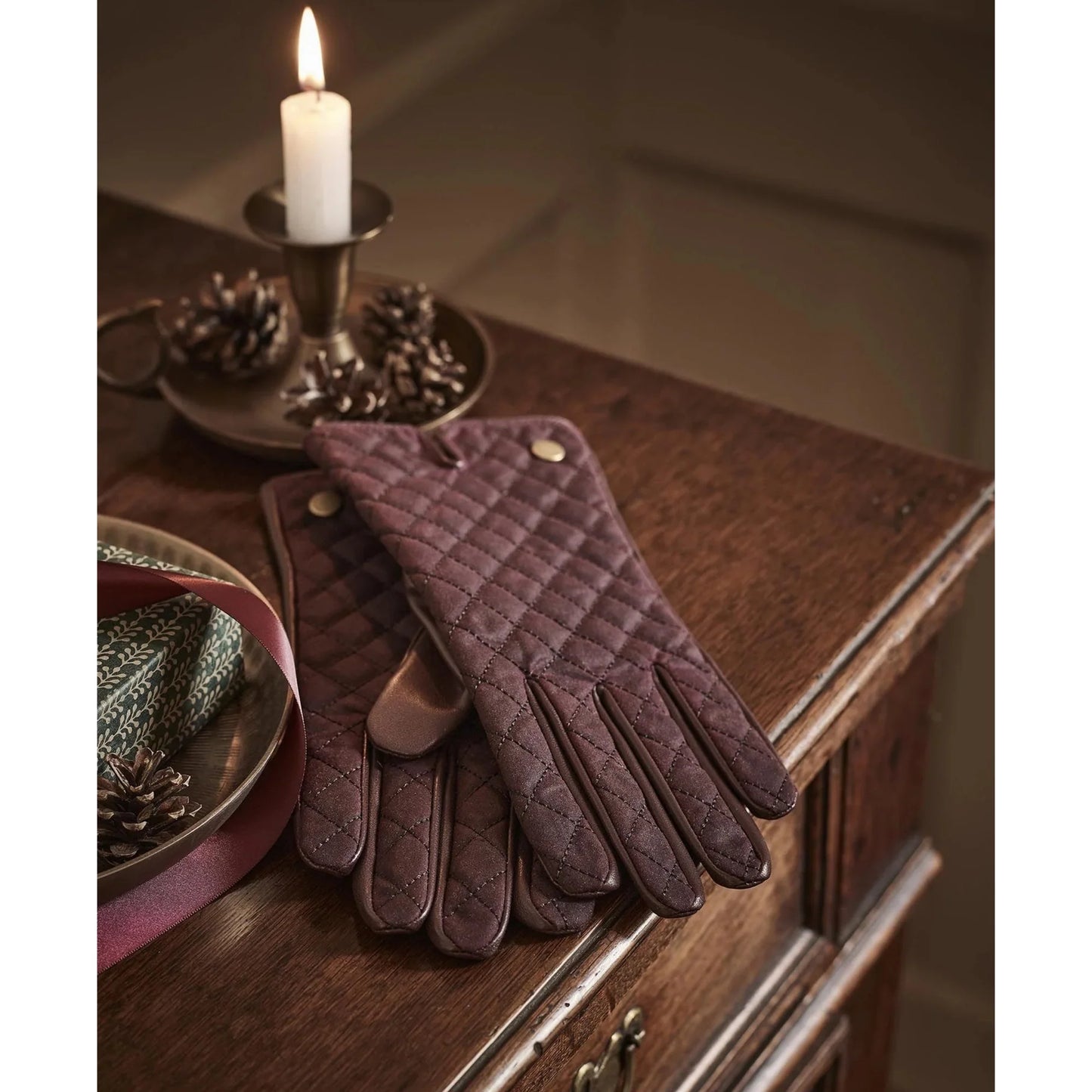 Scarlet Touchscreen Gloves