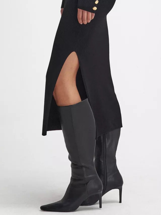 Laia -Black