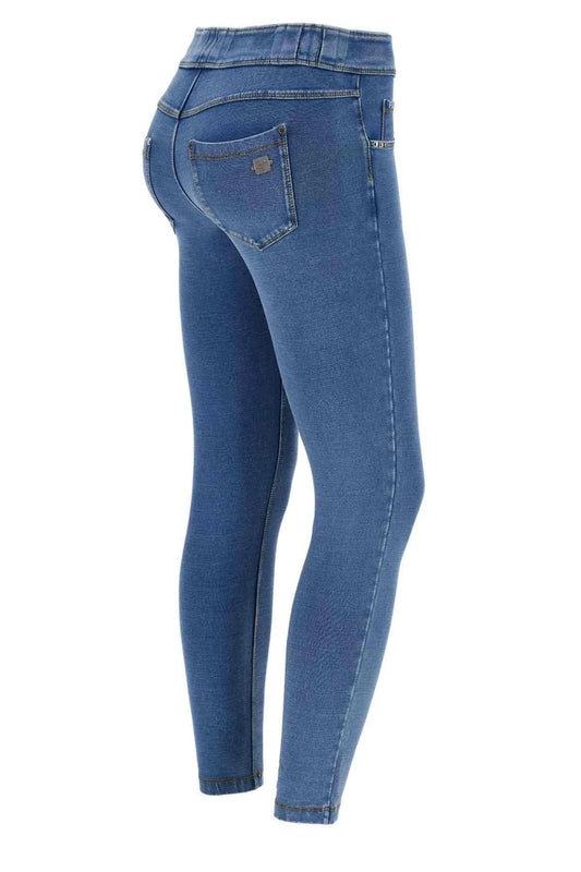 N.O.W 7/8 ANKLE LIGHT DENIM 002