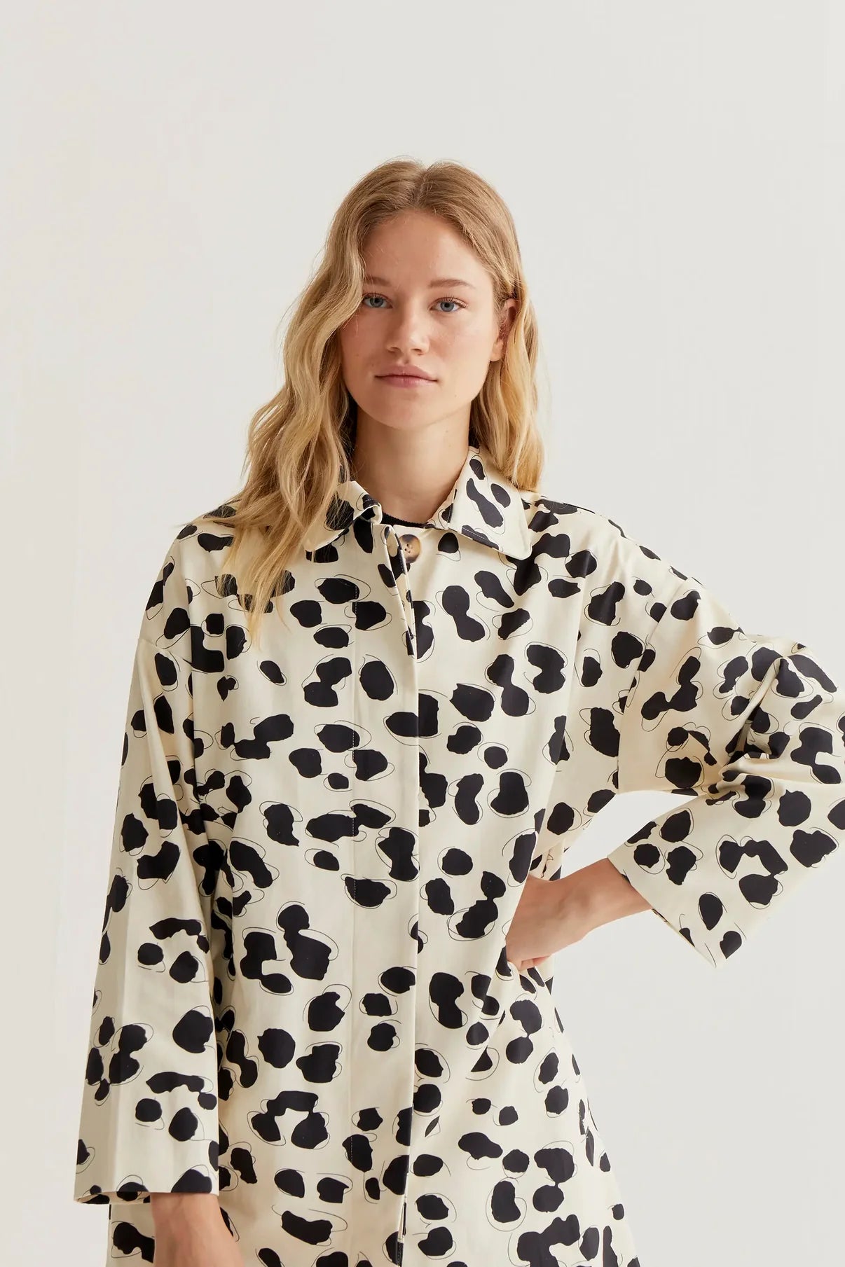 gabardine with Dalmatian print