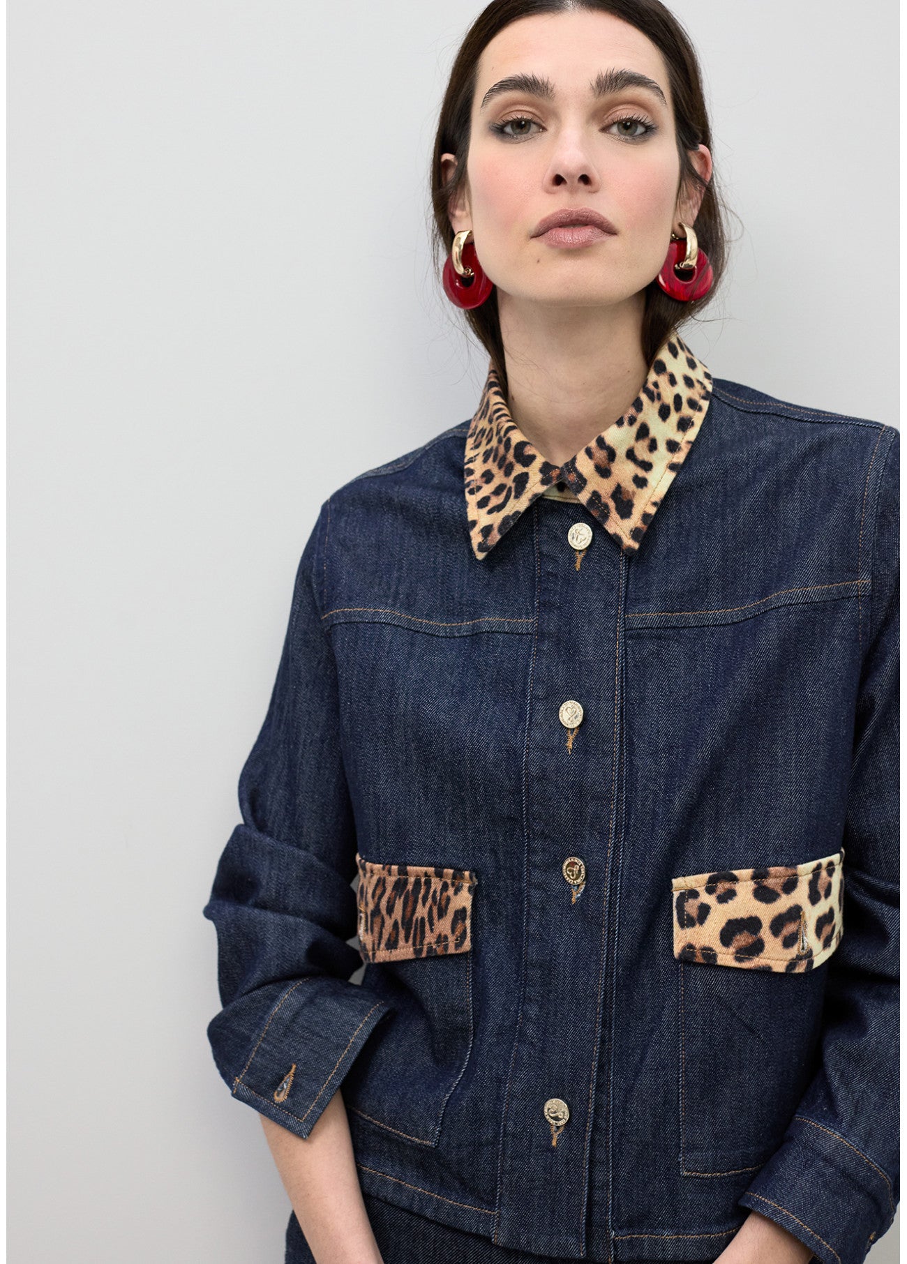 Leopard trim detail denim jacket