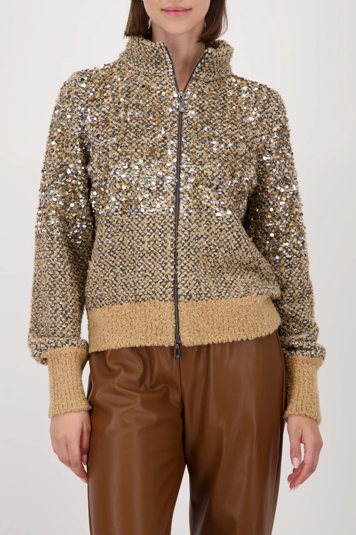 CARDIGAN WITH SEQUINS 562