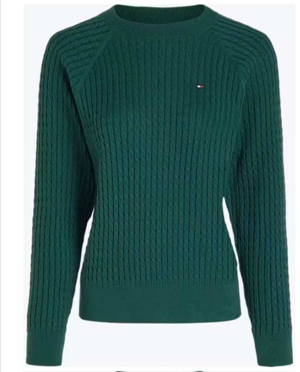 Ornamental green round neck cable sweater