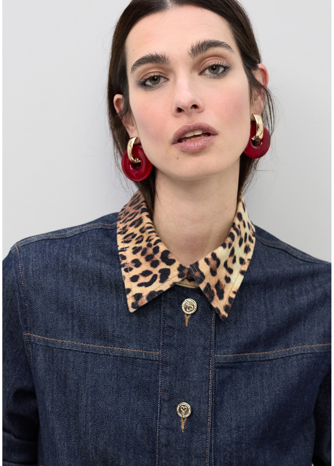 Leopard trim detail denim jacket