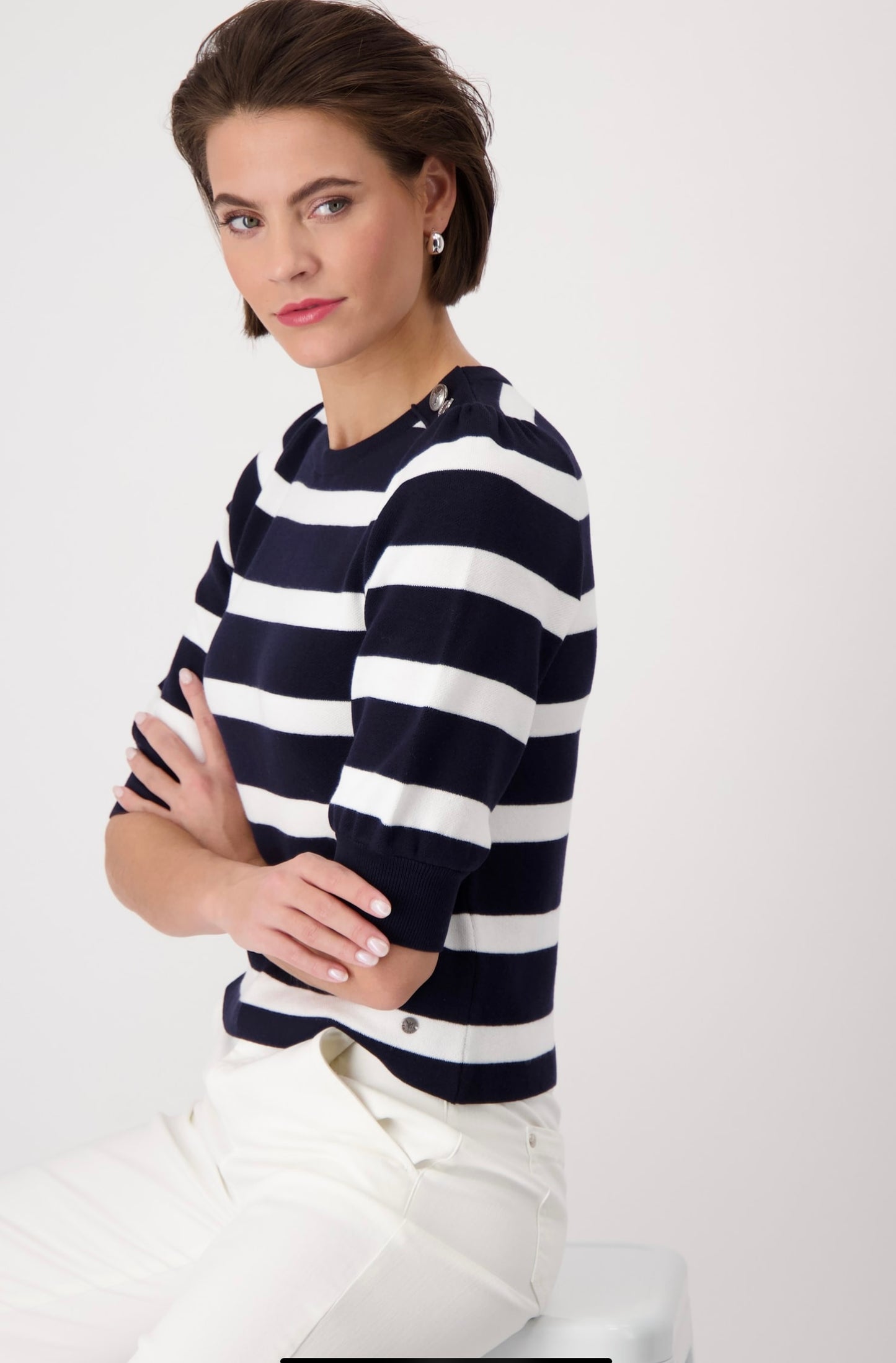 Short sleeve stripe knit