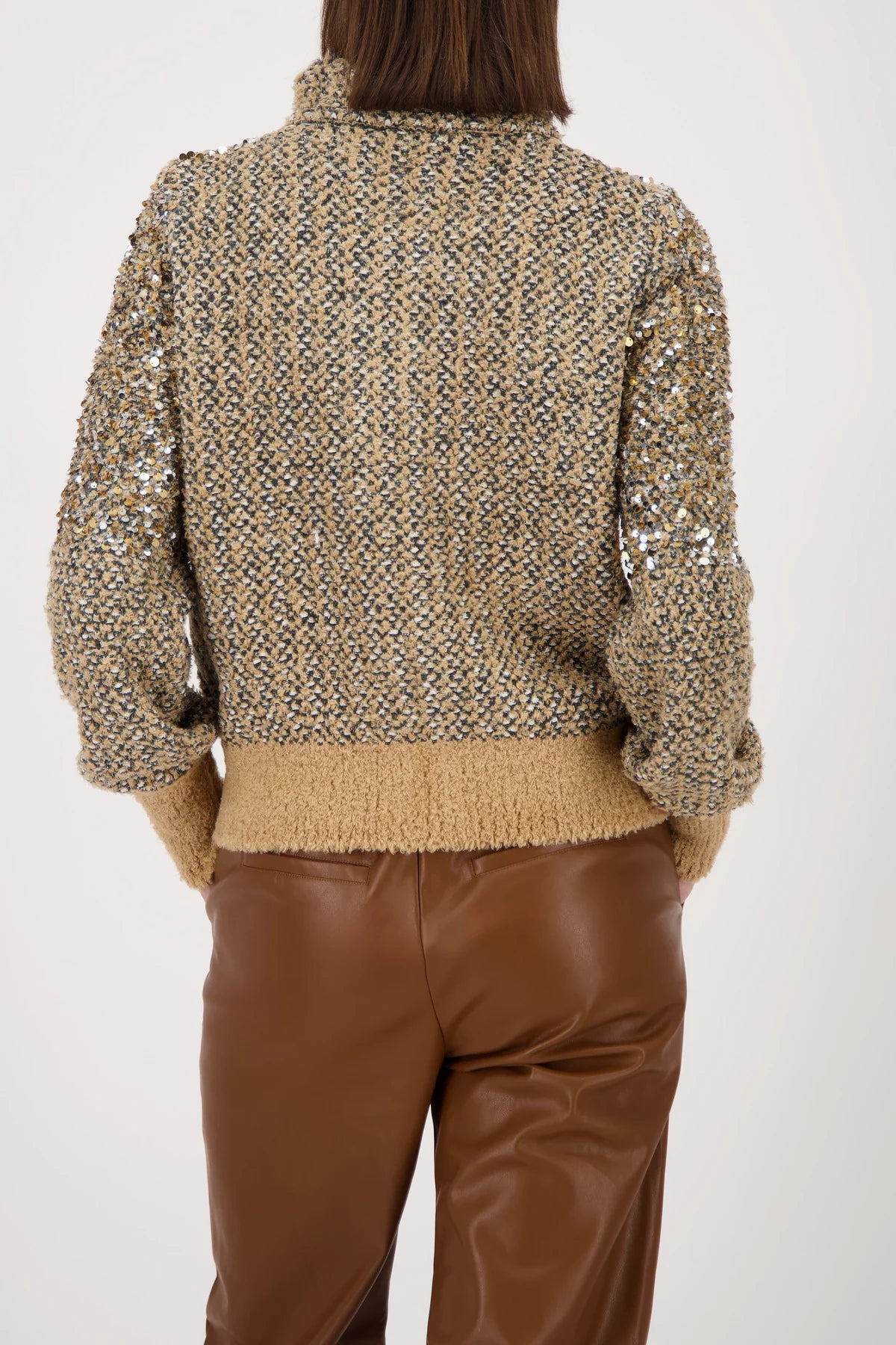 CARDIGAN WITH SEQUINS 562