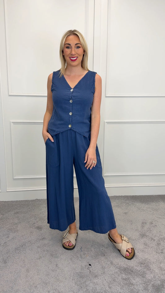 Larissa -Blue top