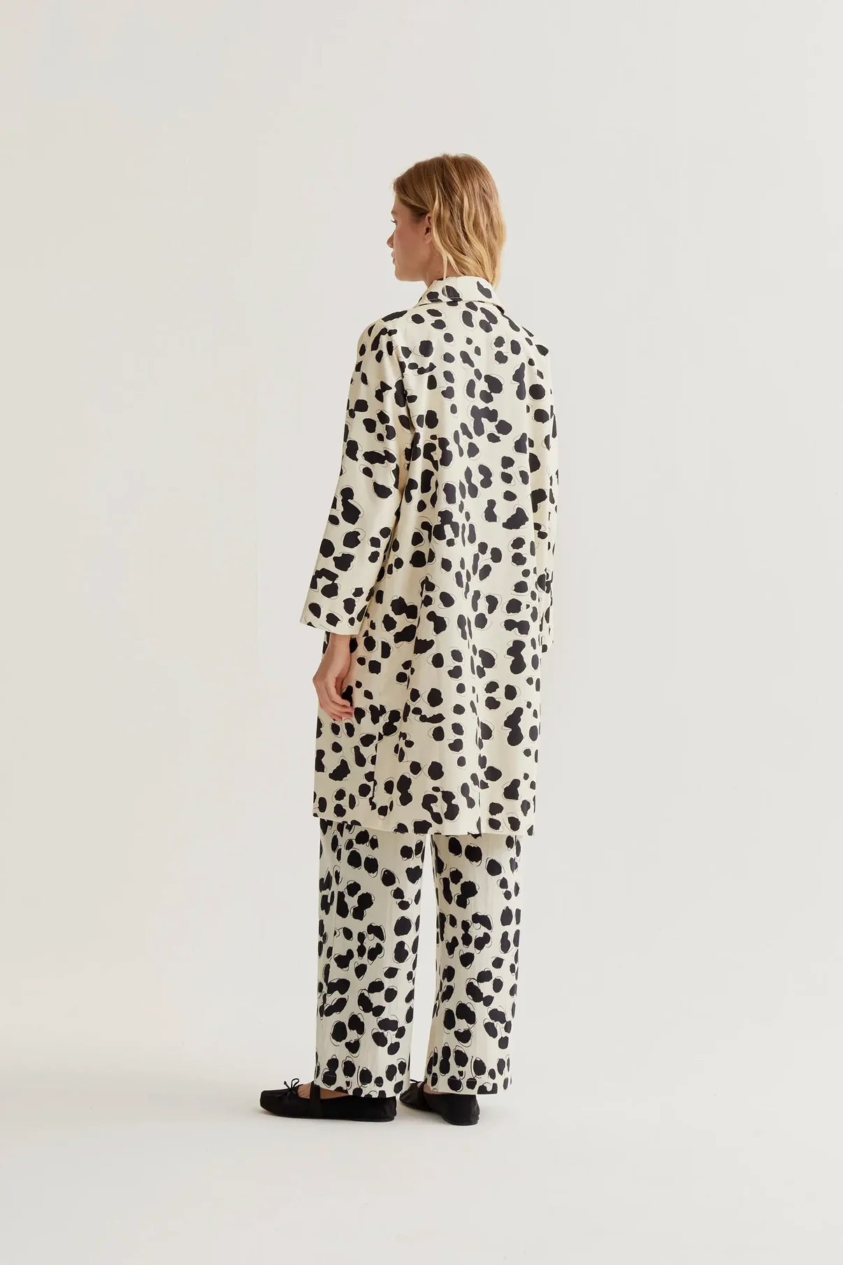 gabardine with Dalmatian print