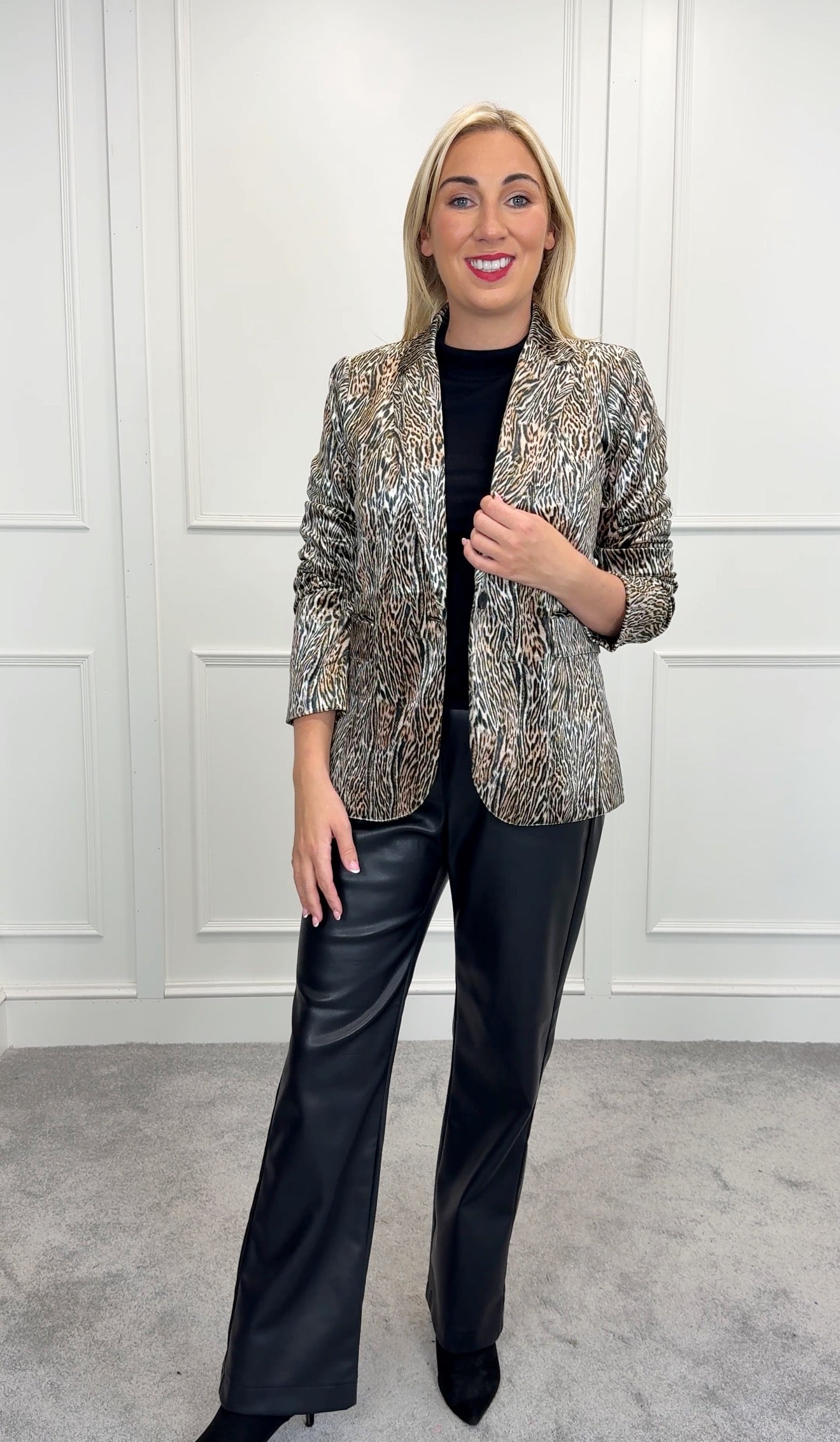 Leopard blazer