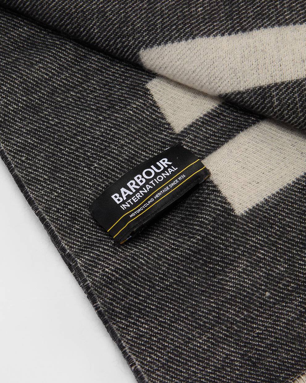 Pendle Beanie scarf set