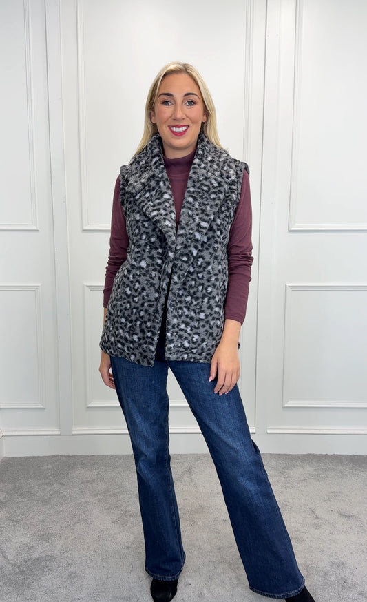 Leopard gilet