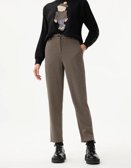CHEVRON PATTERN PANTS