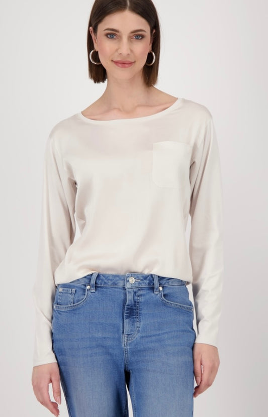 Satin jersey black blouse oat milk 095