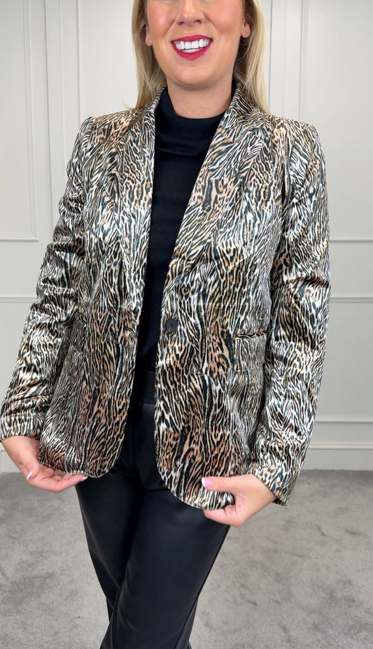 Leopard blazer