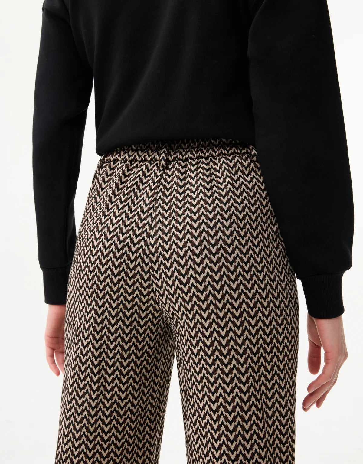 CHEVRON PATTERN PANTS