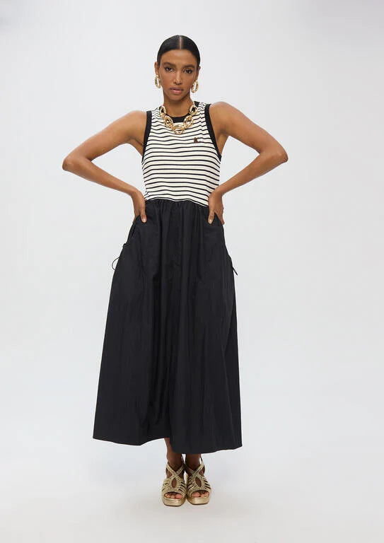 Puff black & white dress 151