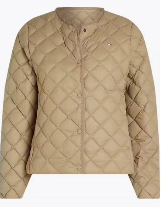 Quilted collarless jacket