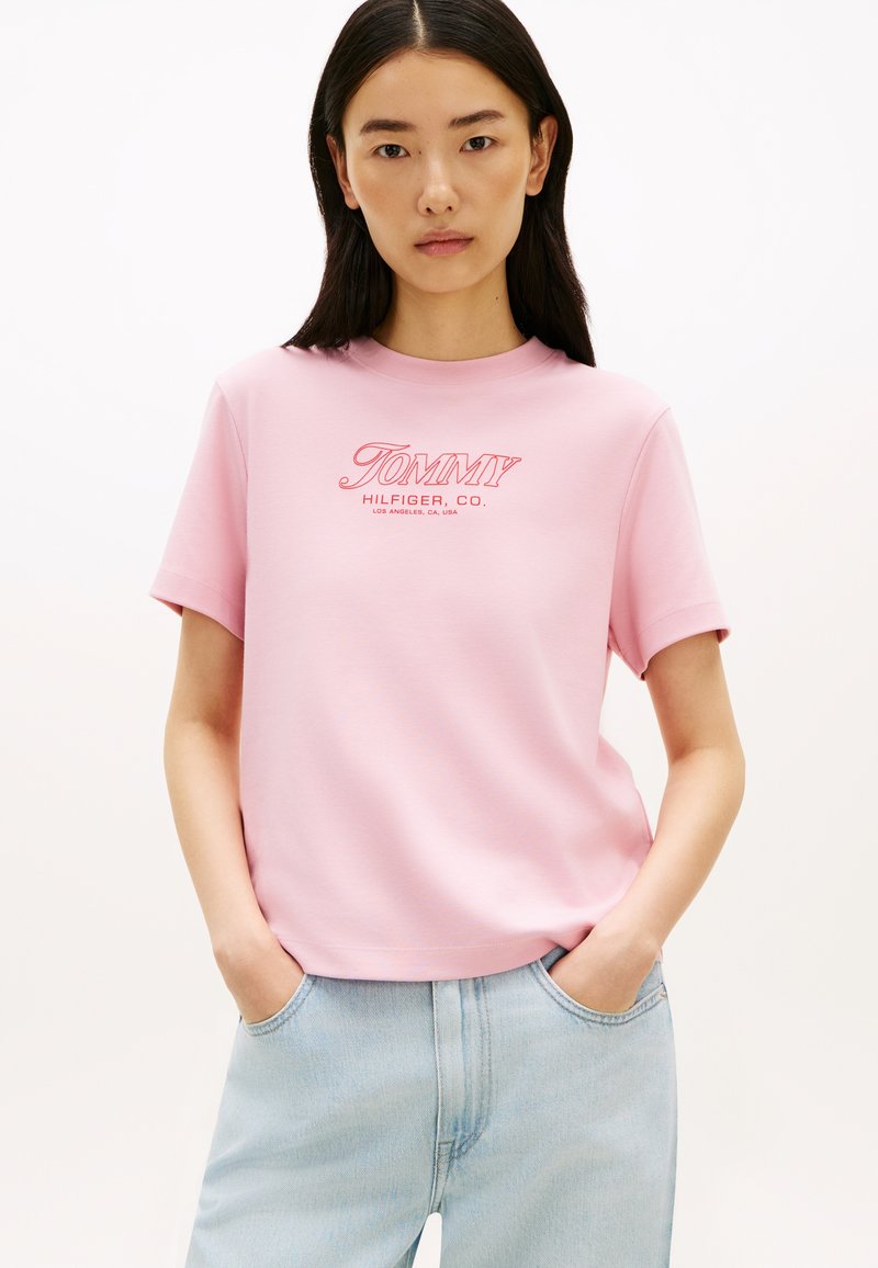 Graphic tee