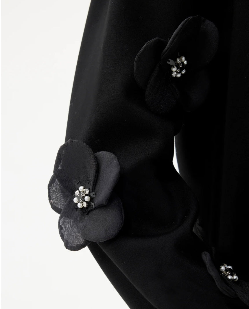 Black flower sleeve sweatshirt Leo