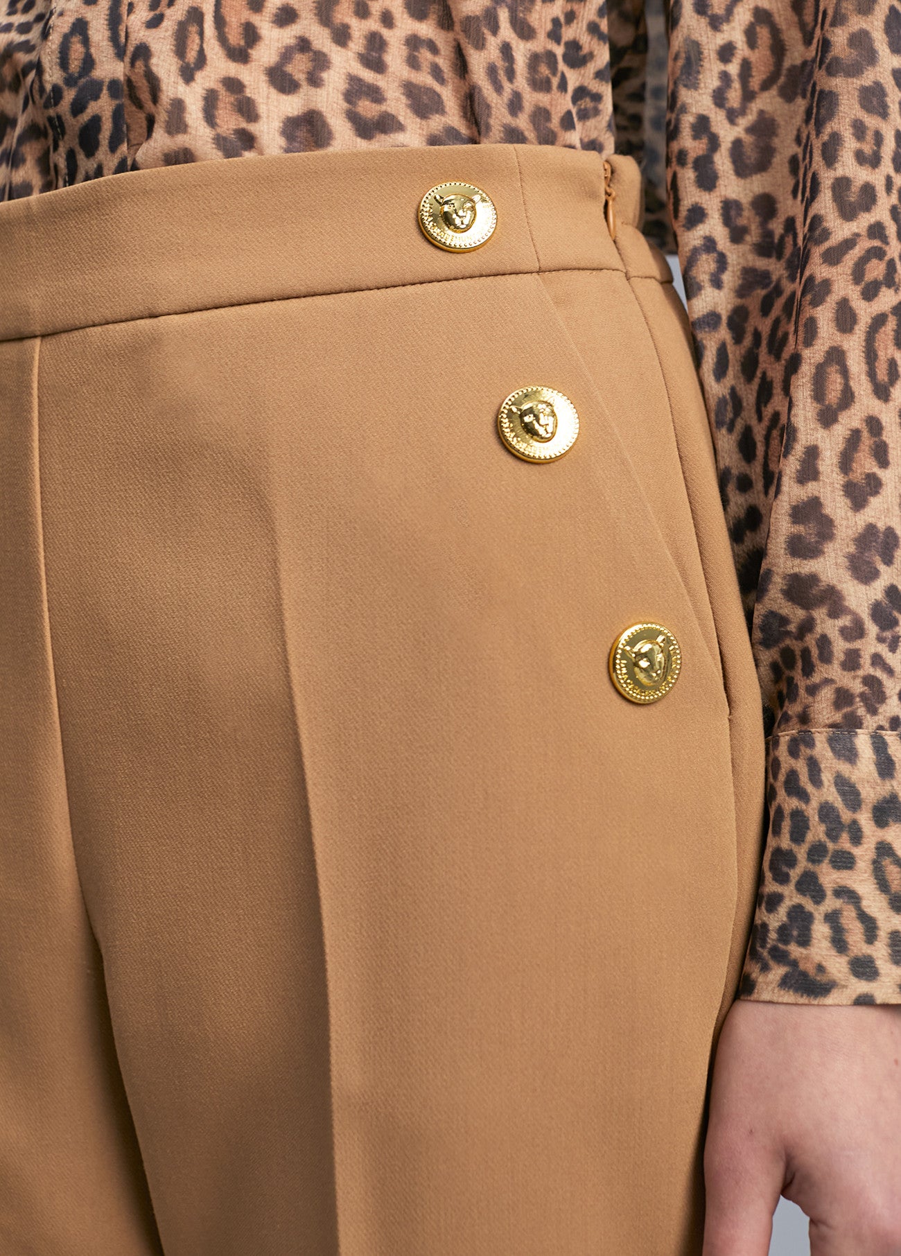 BUTTON DETAIL TROUSERS- Camel