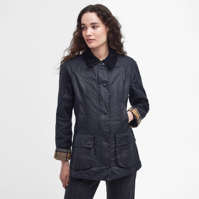 Classic Beadnell Wax Jacket -Navy