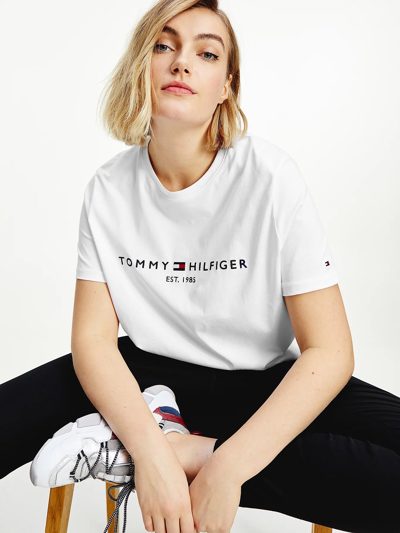 Essential Crew Neck Logo T-shirt -White